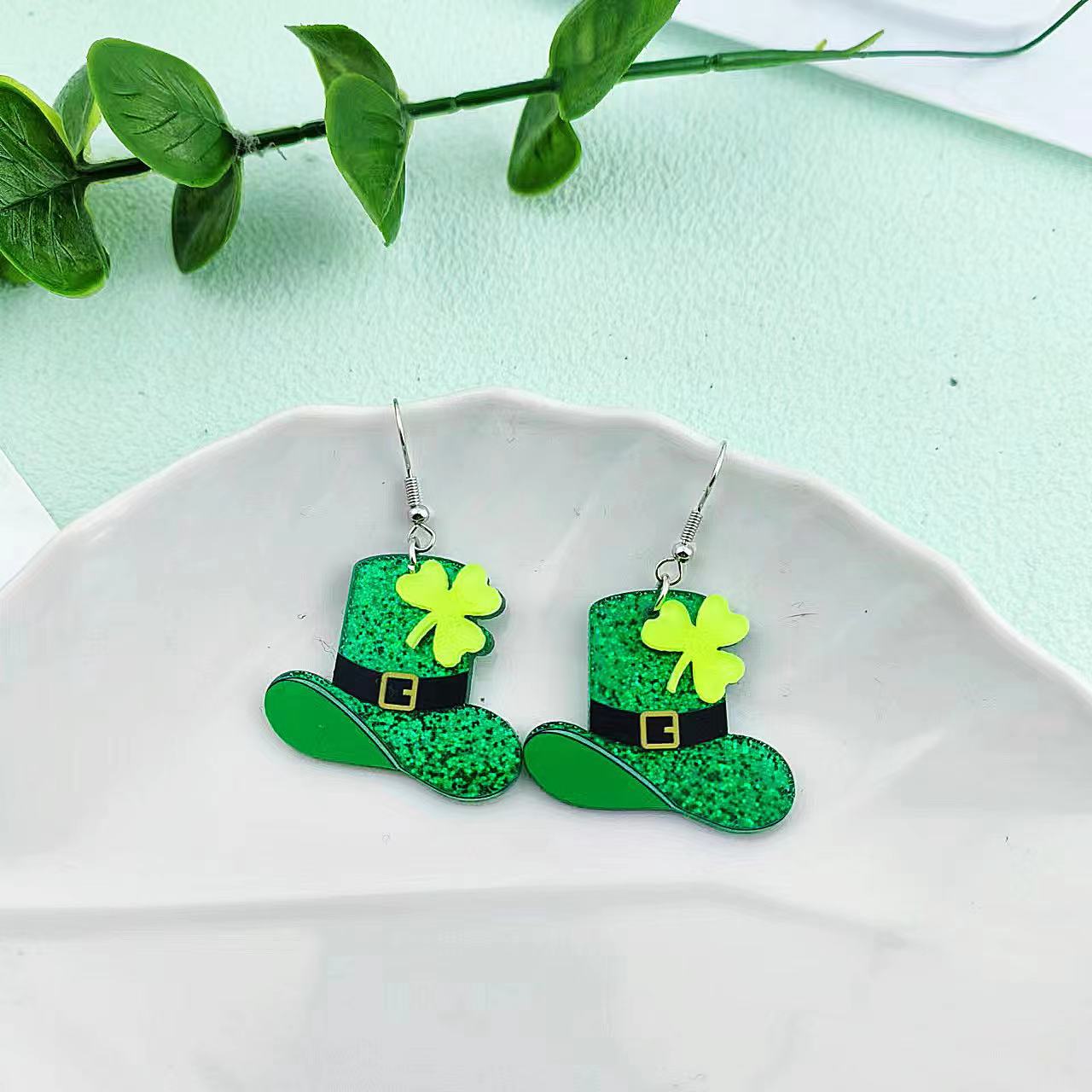 Wholesale St. Patrick's Day Earrings Mardi Gras Glitter Four Leaf Clover Acrylic Earrings